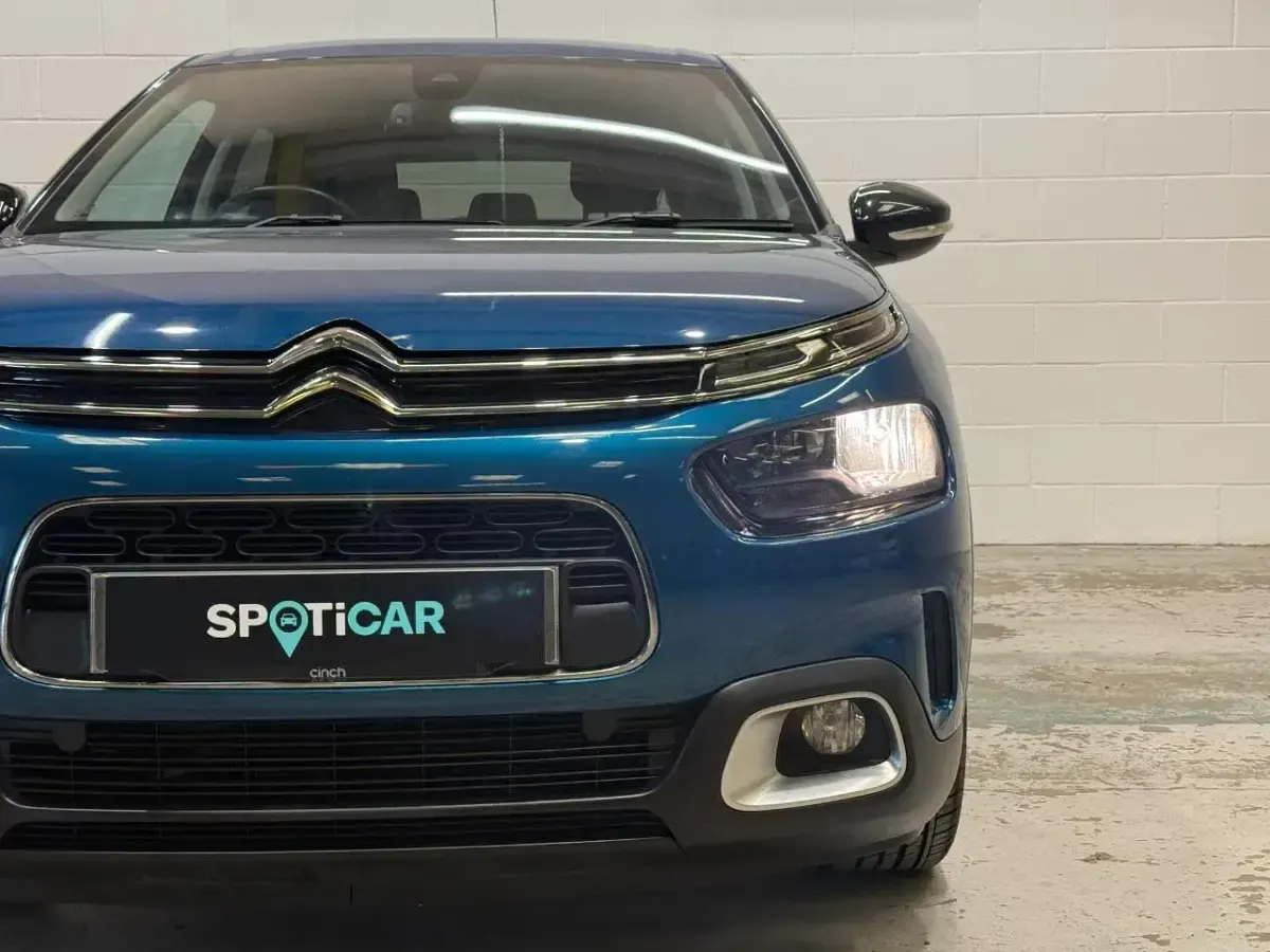 Usado Citroën C4 Cactus Flair 108 HP (79 kW) 2020 Azul Citadino