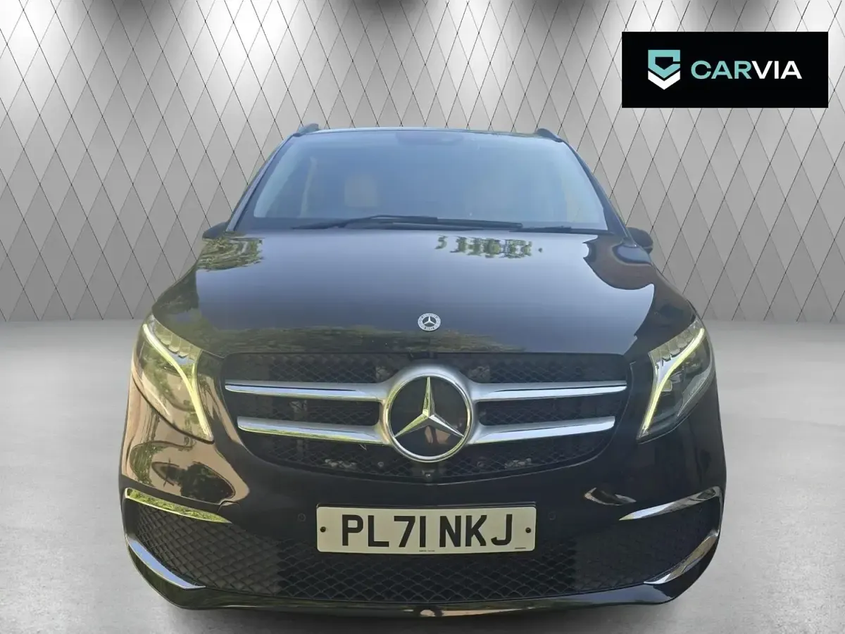 Used Mercedes V300 235 HP (172 kW) 2021 Black MPV