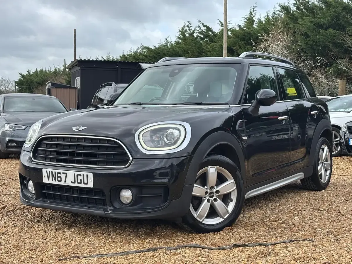 Used Mini Cooper D 150 HP (110 kW) 2017 Black Hatchback