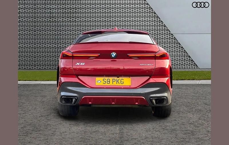 Used BMW X6 M Sport 281 HP (206 kW) 2022 Red SUV