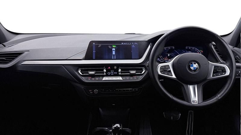 Used BMW 118 M Sport 134 HP (98 kW) 2024 White Hatchback