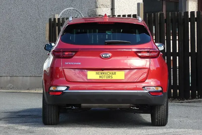 Used Kia Sportage 130 HP (95 kW) 2018 Red SUV