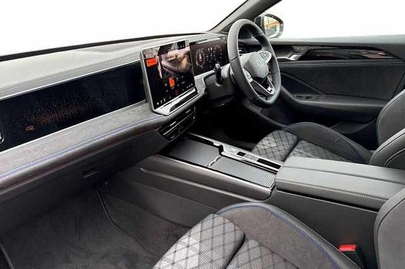 Begagnad VW Passat R-line 150 HK (110 kW) 2026 Grå Kombi