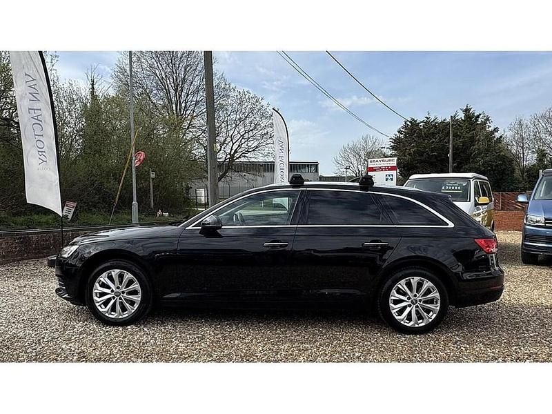 Used Audi A4 150 HP (110 kW) 2017 Black Estate
