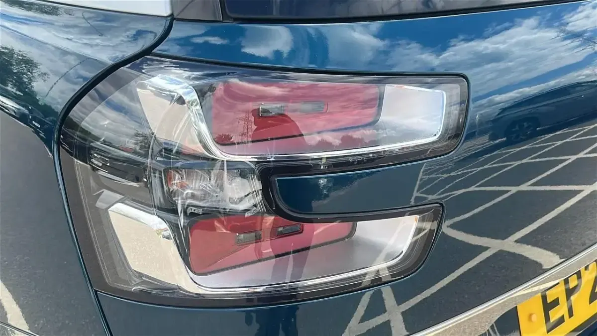 Used Citroën C4 SpaceTourer Shine 127 HP (93 kW) 2021 Blue MPV