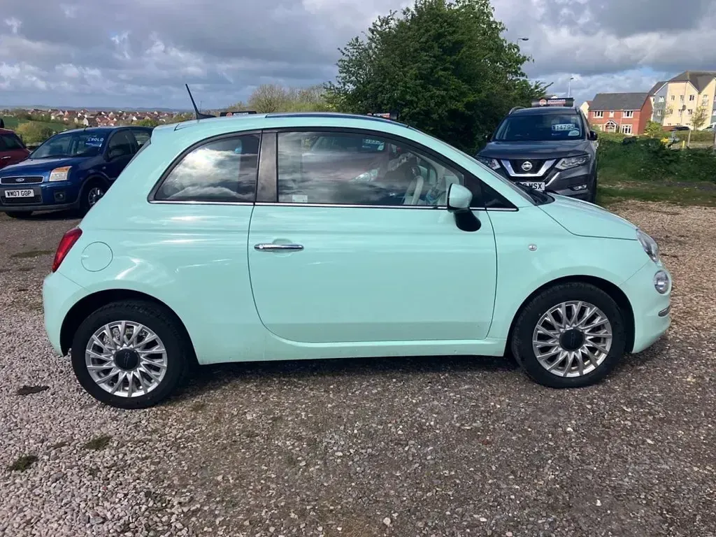 Used Fiat 500 Lounge 69 HP (50 kW) 2018 Green Hatchback
