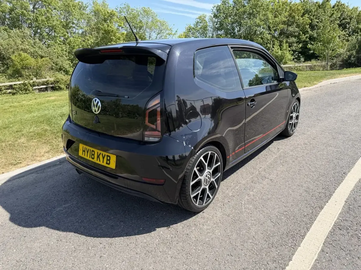Usado VW up! high up! 2018 Preto Citadino