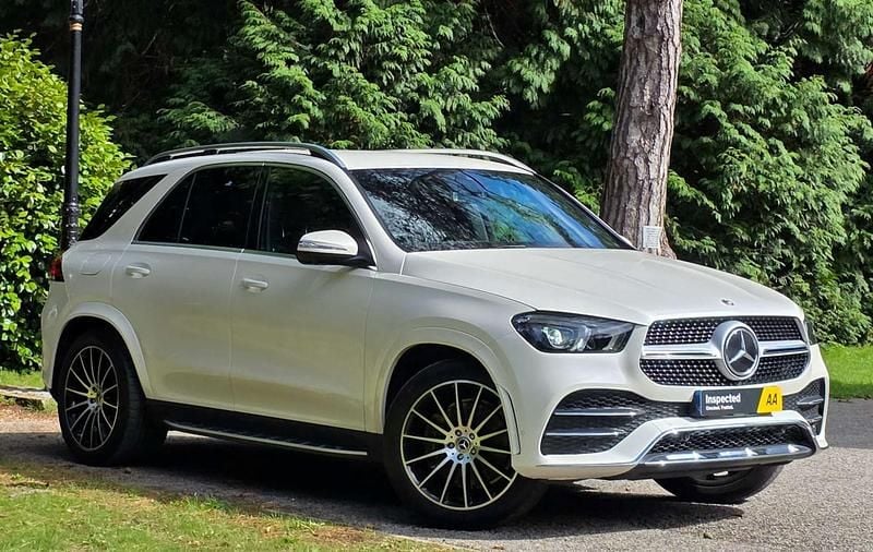 White Used 2022 Mercedes GLE400 AMG line Estate | £47,750 (Good price) - Image 1/4