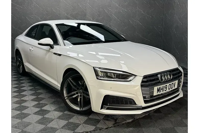 Used Audi A5 S-Line 150 HP (110 kW) 2019 White Coupe