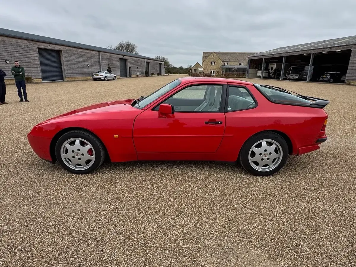 Used Porsche 944 Turbo 1991 Red Sedan