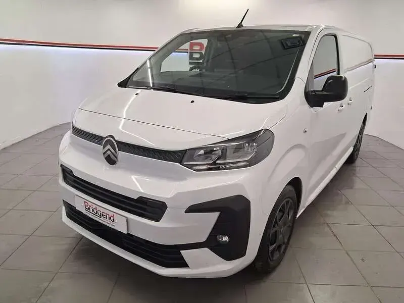 Used Citroën Dispatch 120 HP (88 kW) 2024 White MPV
