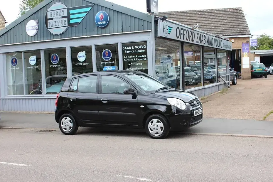 Used Kia Picanto 61 HP (44 kW) 2010 Black Hatchback