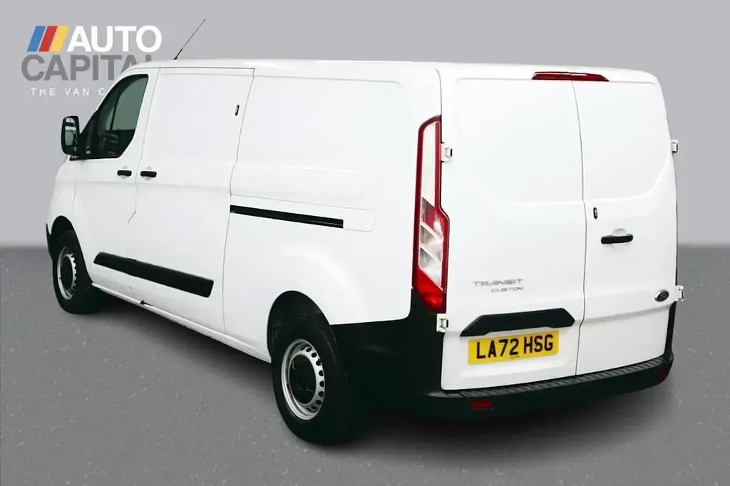 Used Ford Transit Custom 130 HP (95 kW) 2023 White Van