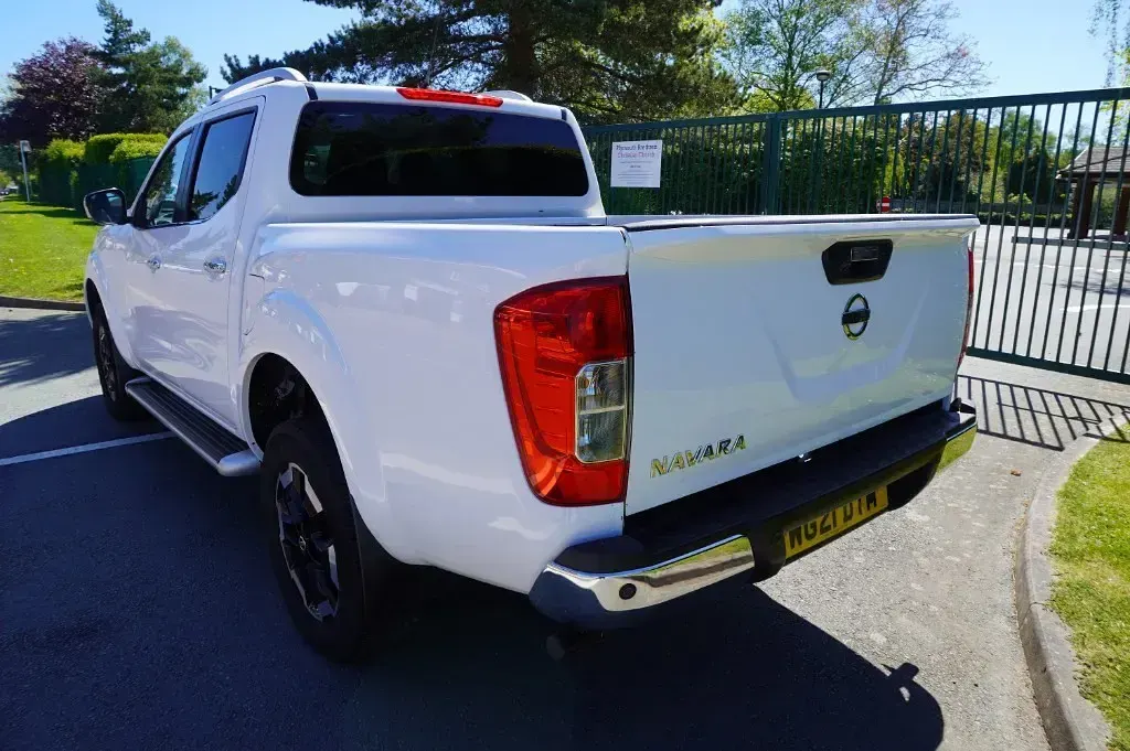 Used Nissan Navara Tekna 2021 White Pickup