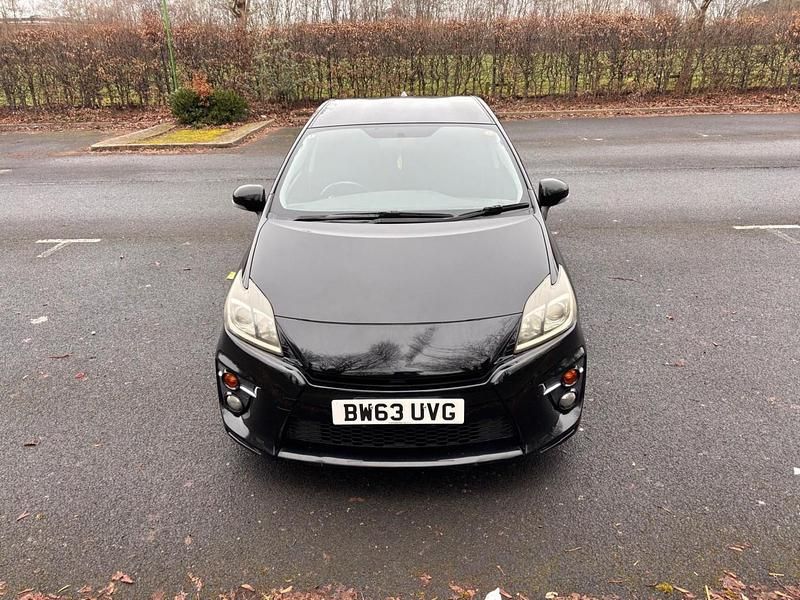 Used Toyota Prius 70 HP (51 kW) 2026 Black Hatchback