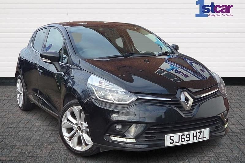 Used Renault Clio IV Iconic 90 HP (66 kW) 2019 Black Hatchback