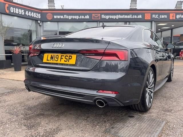 Usado Audi A5 S-Line 150 HP (110 kW) 2019 Coupé