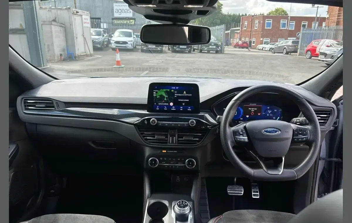 Used Ford Kuga ST-Line X 187 HP (137 kW) 2024 Silver SUV