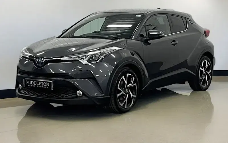 Begagnad Toyota C-HR Design 122 HK (89 kW) 2018 Grå SUV