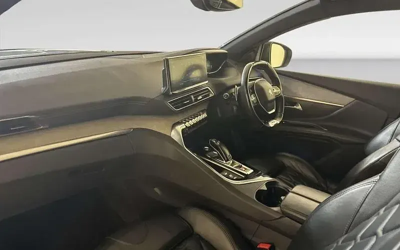Used Peugeot 5008 GT 131 HP (96 kW) 2022 Grey SUV