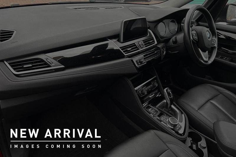 Used BMW 218 Gran Tourer Luxury Line 138 HP (101 kW) 2019 Red MPV