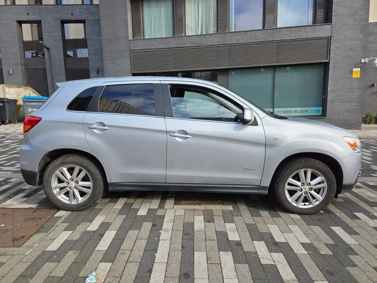 Used Mitsubishi ASX 150 HP (110 kW) 2011 Silver SUV