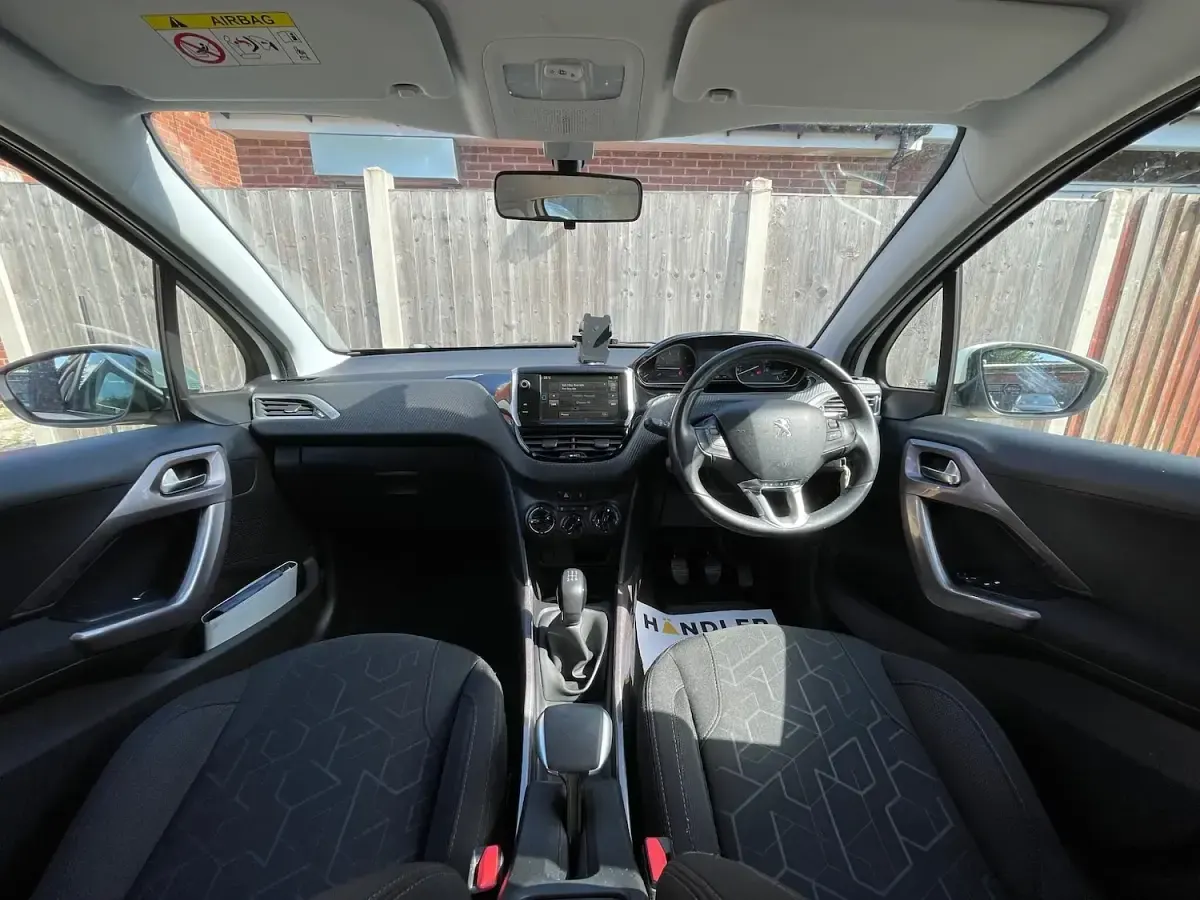 Used Peugeot 2008 Active 2015 White SUV