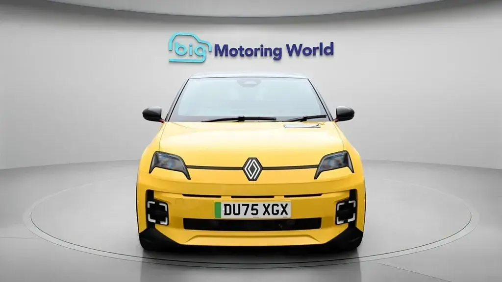 Usado Renault R5 Iconic 110 kW (150 HP) 2025 Citadino