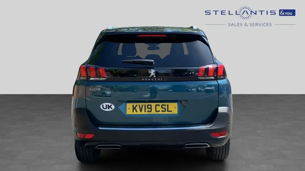 Używany Peugeot 5008 GT-line 129 KM (94 kW) 2019 Zielony SUV