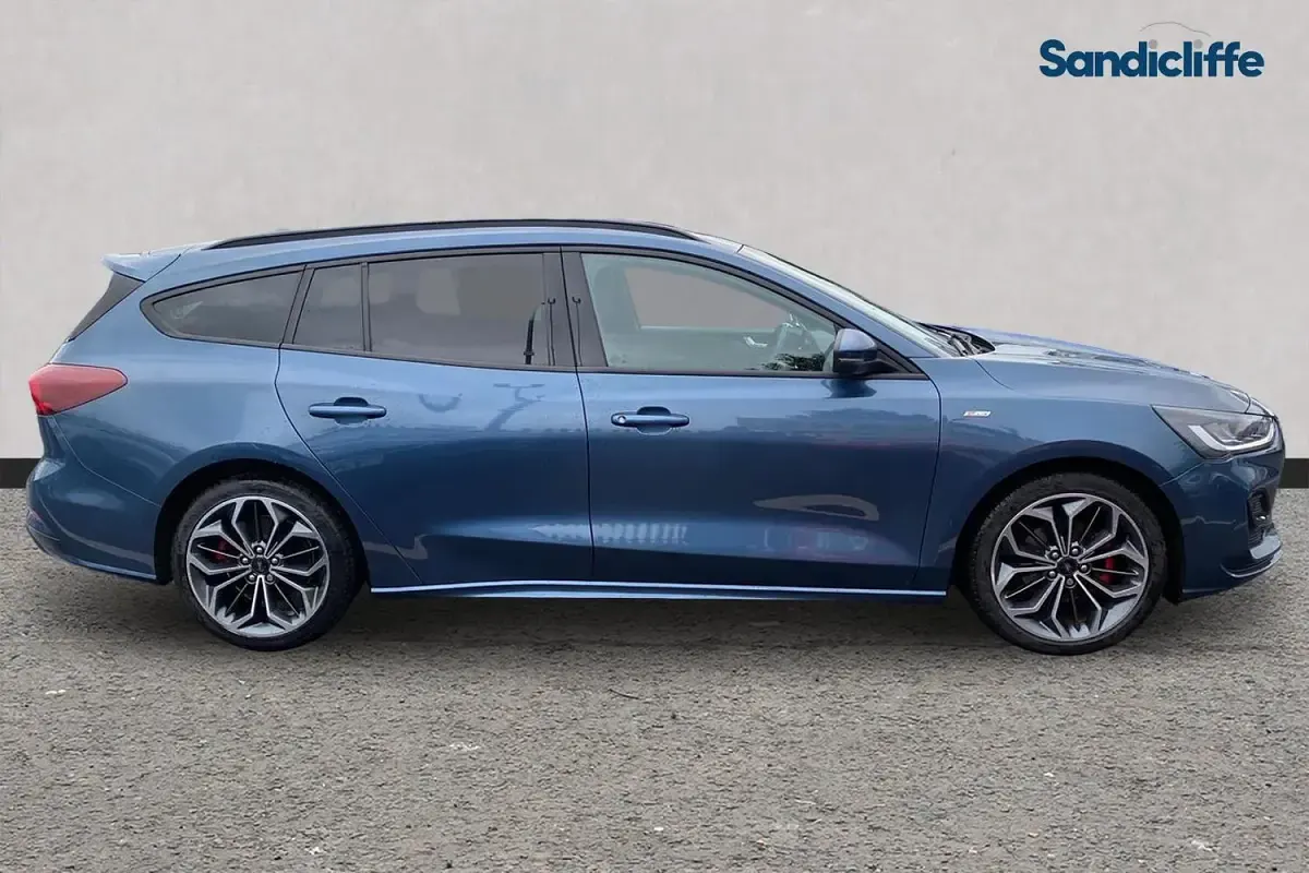 Used Ford Focus Titanium X 155 HP (114 kW) 2023 Blue Estate