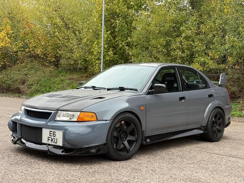 Used Mitsubishi Lancer 420 HP (308 kW) 2006 Silver Estate