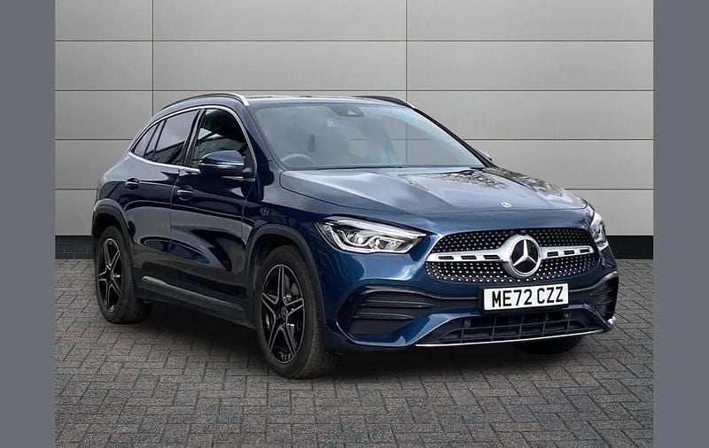 Used Mercedes GLA200 Executive 163 HP (119 kW) 2022 Blue SUV