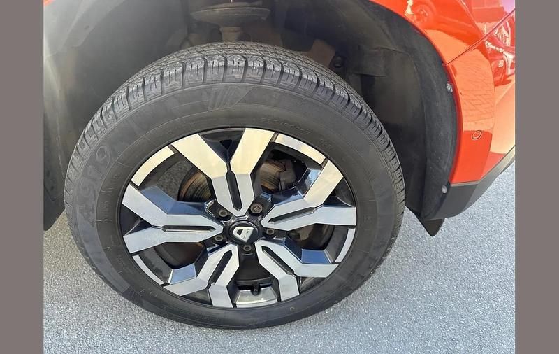 Used Dacia Duster Prestige 99 HP (72 kW) 2022 Orange SUV