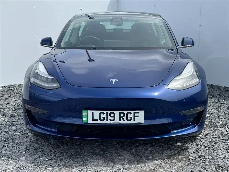 Used Tesla Model 3 254 kW (346 HP) 2019 Blue Sedan