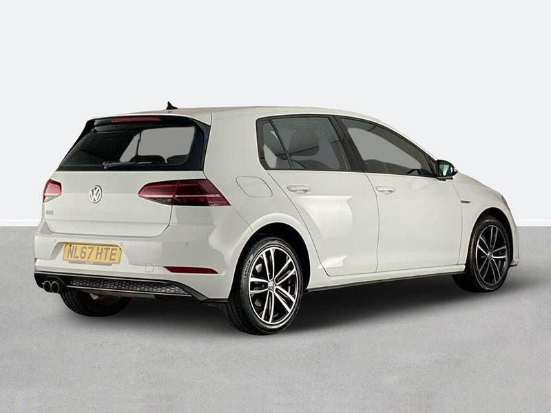 Used VW Golf VII GTE 204 HP (150 kW) 2017 White Hatchback
