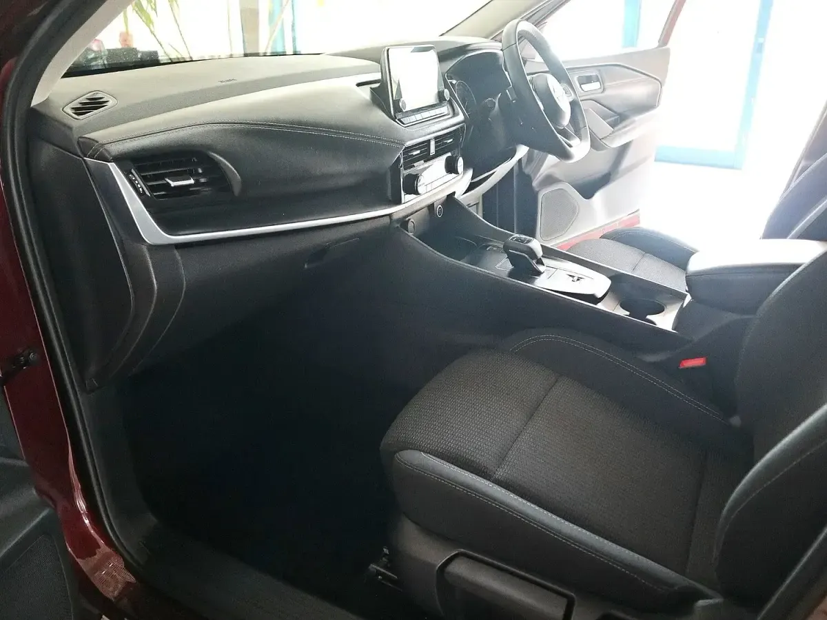 Used Nissan Qashqai Acenta Premium 158 HP (116 kW) 2023 Red SUV