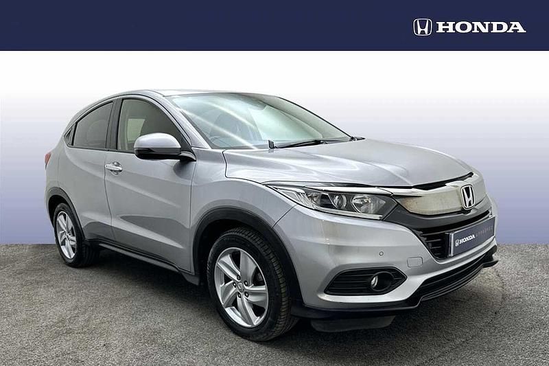 Used Honda HR-V SE 130 HP (95 kW) 2019 Lunar silver m SUV