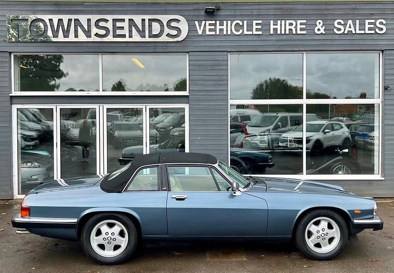 Used Jaguar XJS 284 HP (208 kW) 1986 Blue Sedan