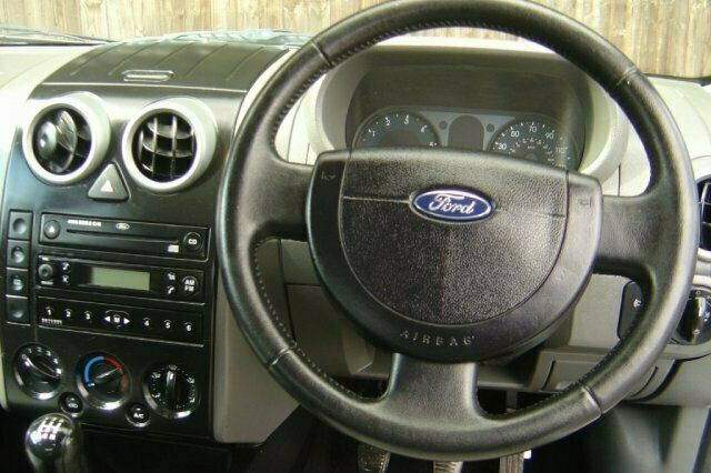 Used Ford Fusion 67 HP (49 kW) 2004 Estate