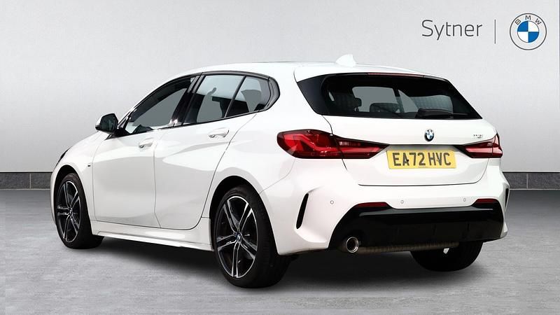 Used BMW 118 M Sport 134 HP (98 kW) 2022 White Hatchback