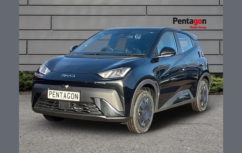 Used BYD Dolphin Surf Comfort 114 kW (156 HP) 2025 Black Hatchback