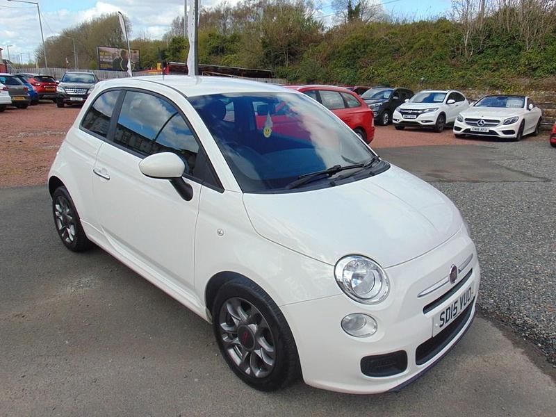 Used Fiat 500 S 69 HP (50 kW) 2015 White Hatchback