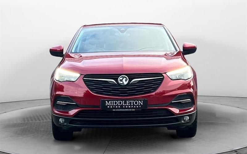 Used Vauxhall Grandland X S 131 HP (96 kW) 2019 Red SUV
