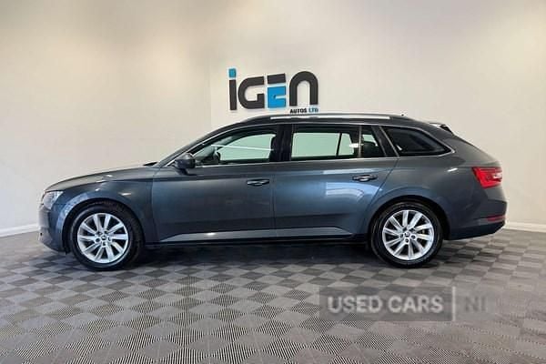 Second-hand Skoda Superb SE 150 CP (110 kW) 2018 Gri Break