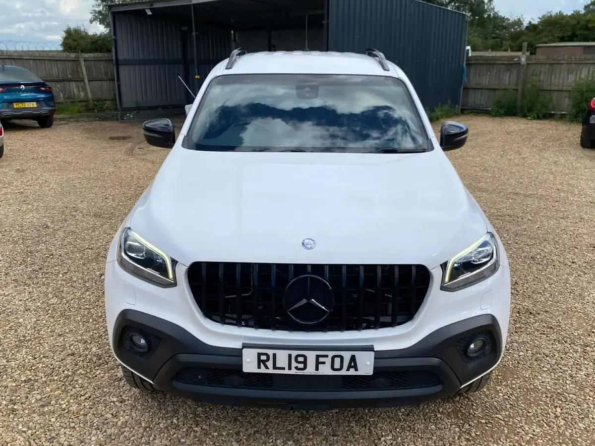 Used Mercedes X250 Progressive 190 HP (139 kW) 2019 White Pickup