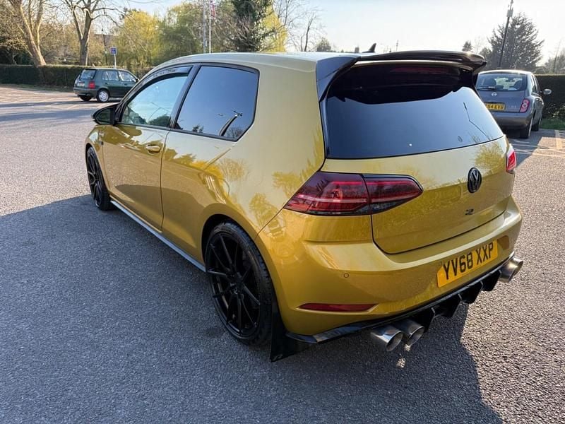 Used VW Golf VII R 300 HP (220 kW) 2019 Yellow Hatchback