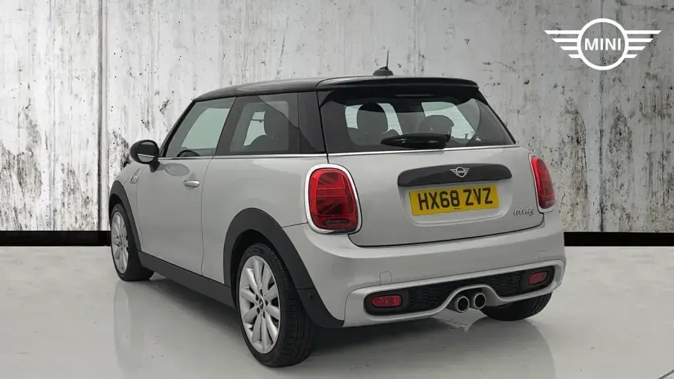 Used Mini Cooper S Hatch 189 HP (139 kW) 2018 Silver Hatchback