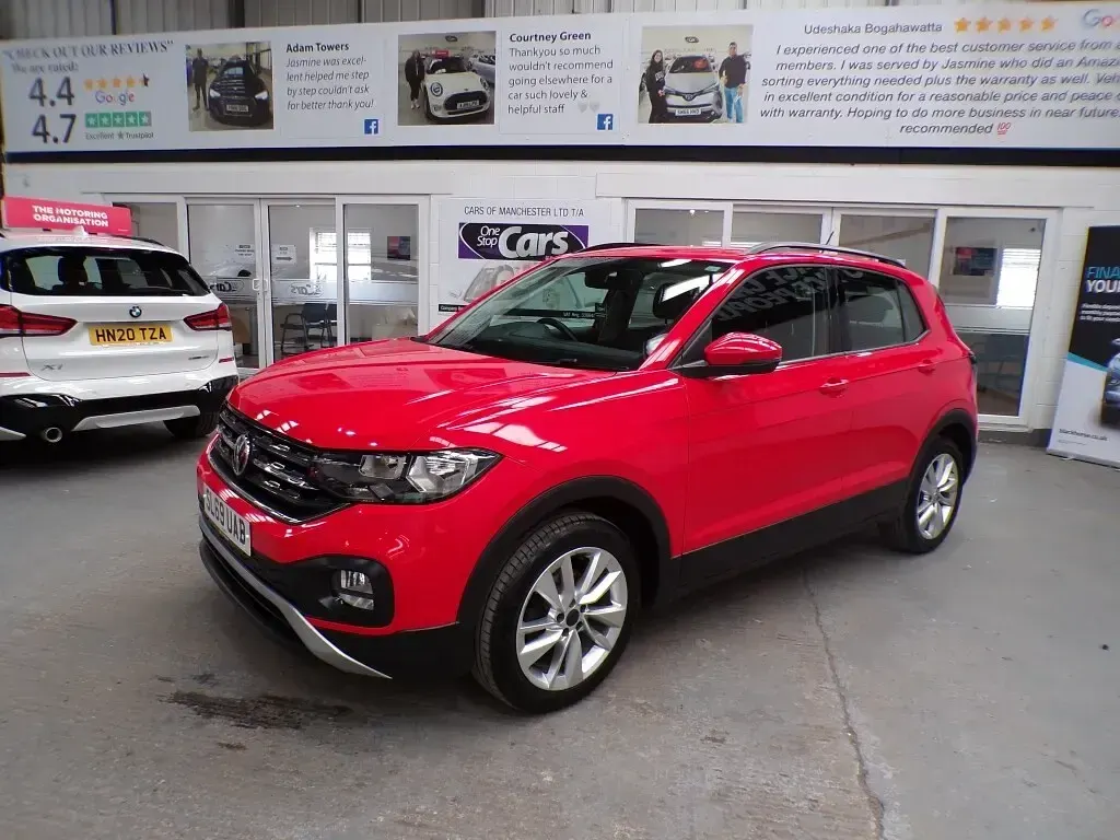 Begagnad VW T-Cross SE 95 HK (69 kW) 2019 Röd SUV