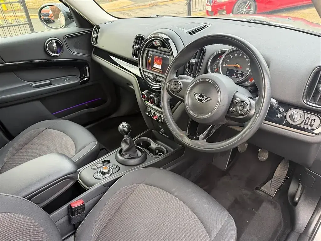 Używany Mini Cooper D Countryman Classic 2019 Srebrny SUV