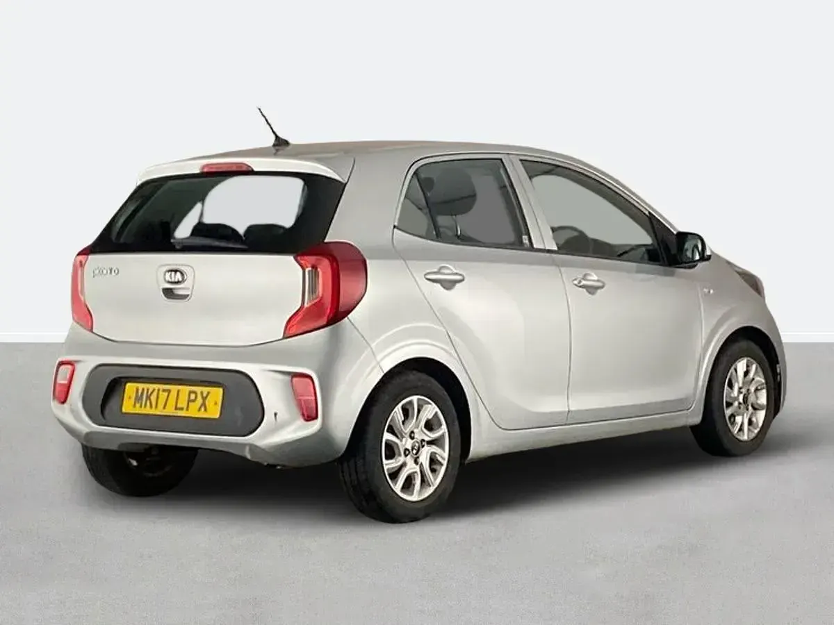 Used Kia Picanto 66 HP (48 kW) 2017 Silver Hatchback